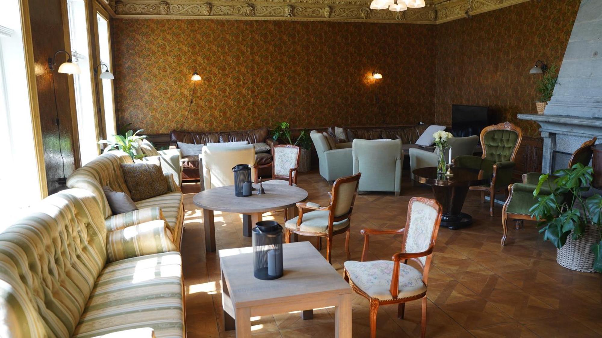 Hald Hotell